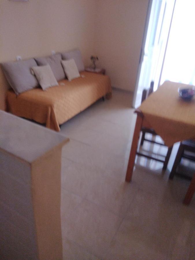 Elena Pool Aparthotel Agios Georgios  Bilik gambar